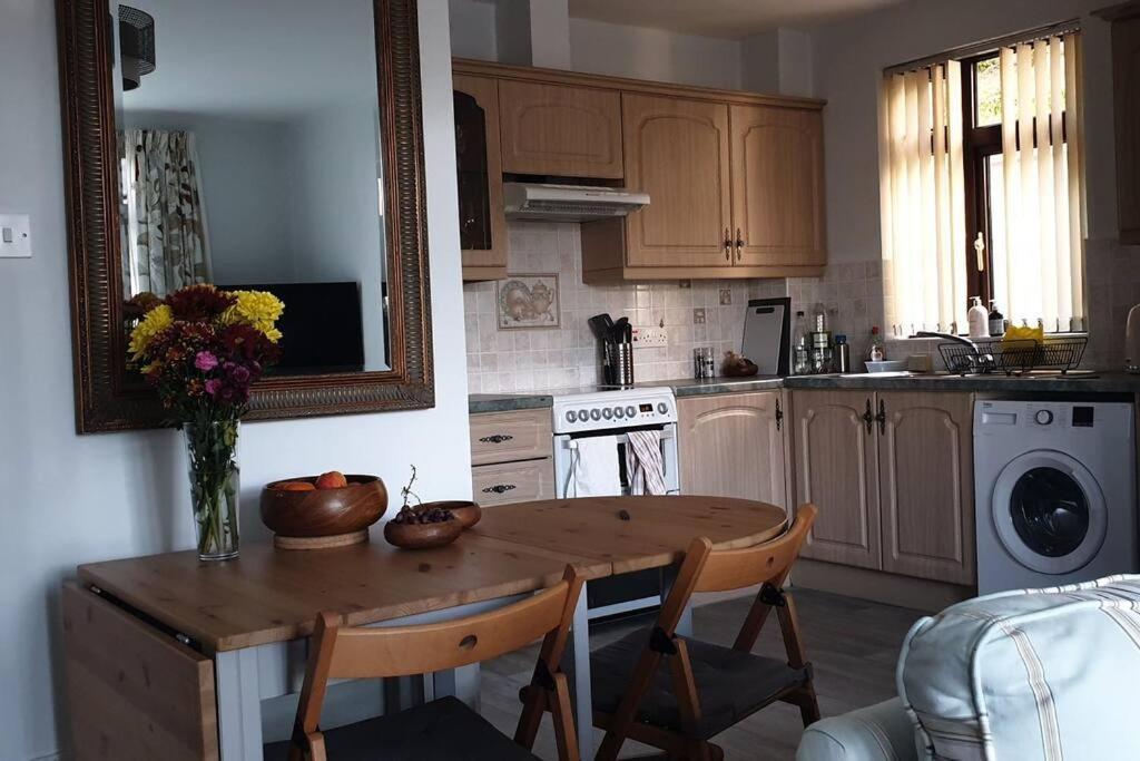 Seafront Apartment, Ground Floor, Free Parking Newcastle  Eksteriør billede